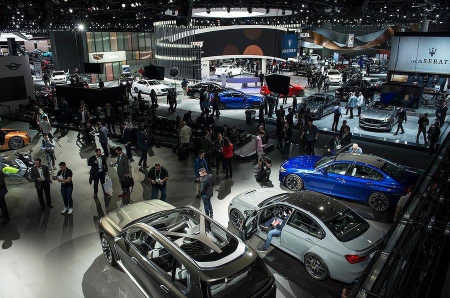 los-angeles-auto-show-san-dien-dang-cap-cua-cac-hang-xe-1